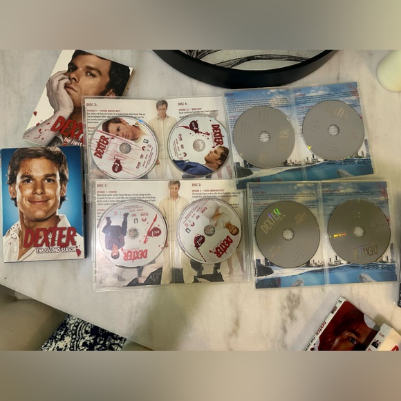 Complete series of Dexter - Picture 3 of 6